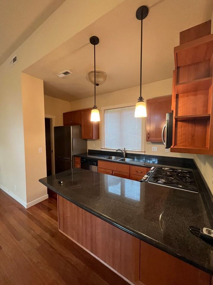 1445 Perdue Loop - Photo 3 of 27