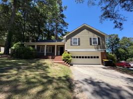 featured image of 8 Cumberland Dr Se