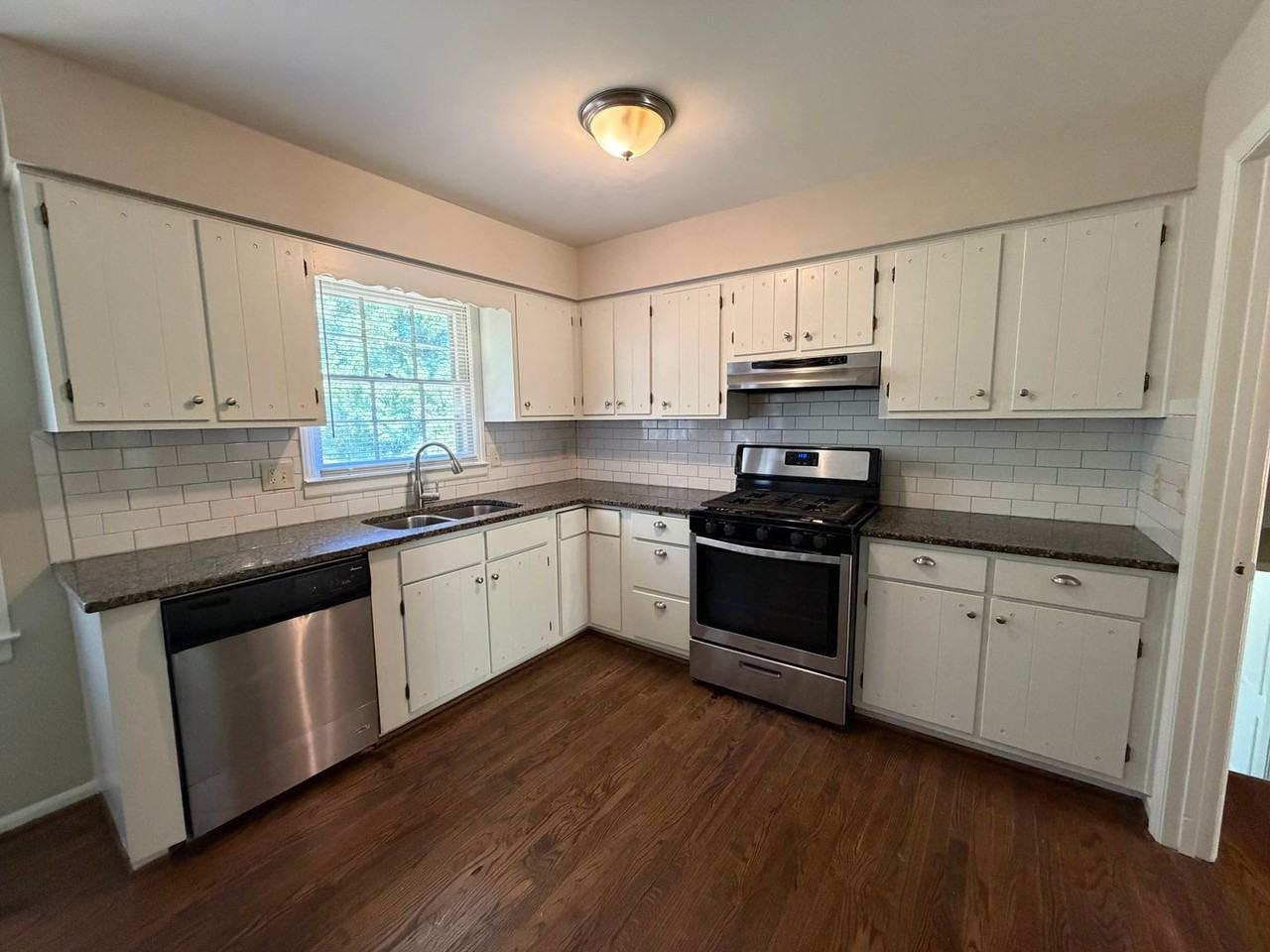 8 Cumberland Dr Se - Photo 6 of 28