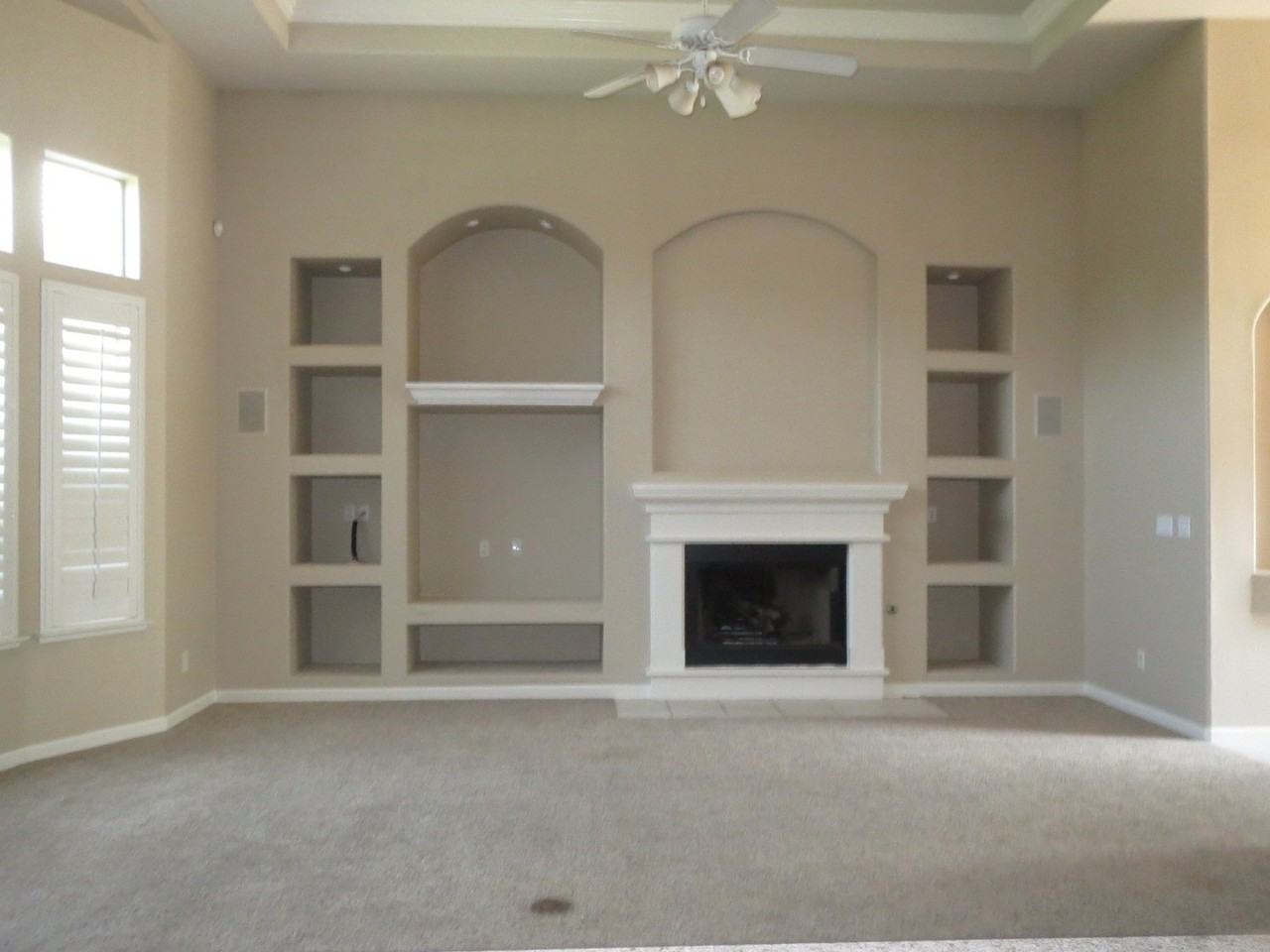 741 W Heritage Ave - Photo 4 of 18