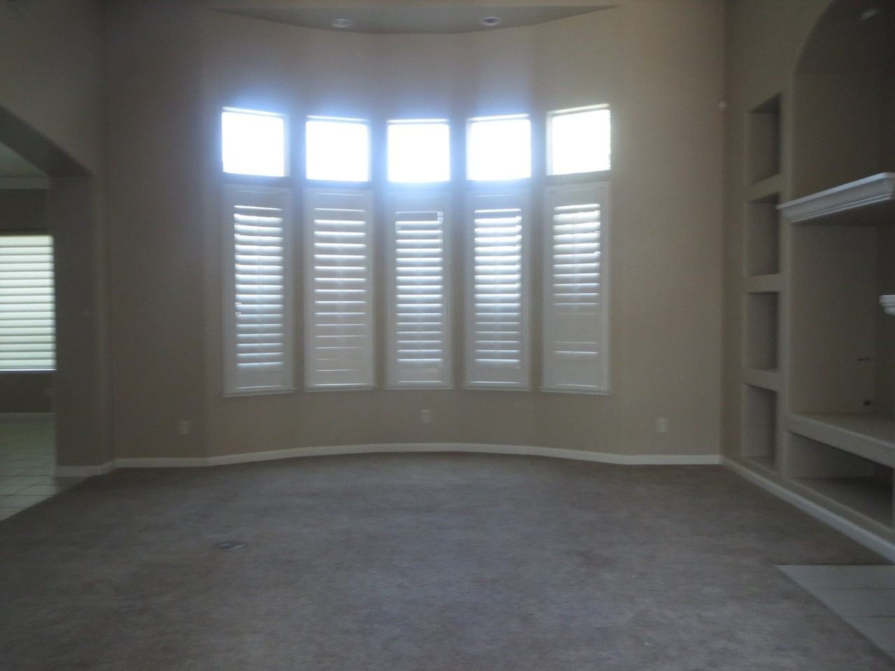 741 W Heritage Ave - Photo 5 of 18
