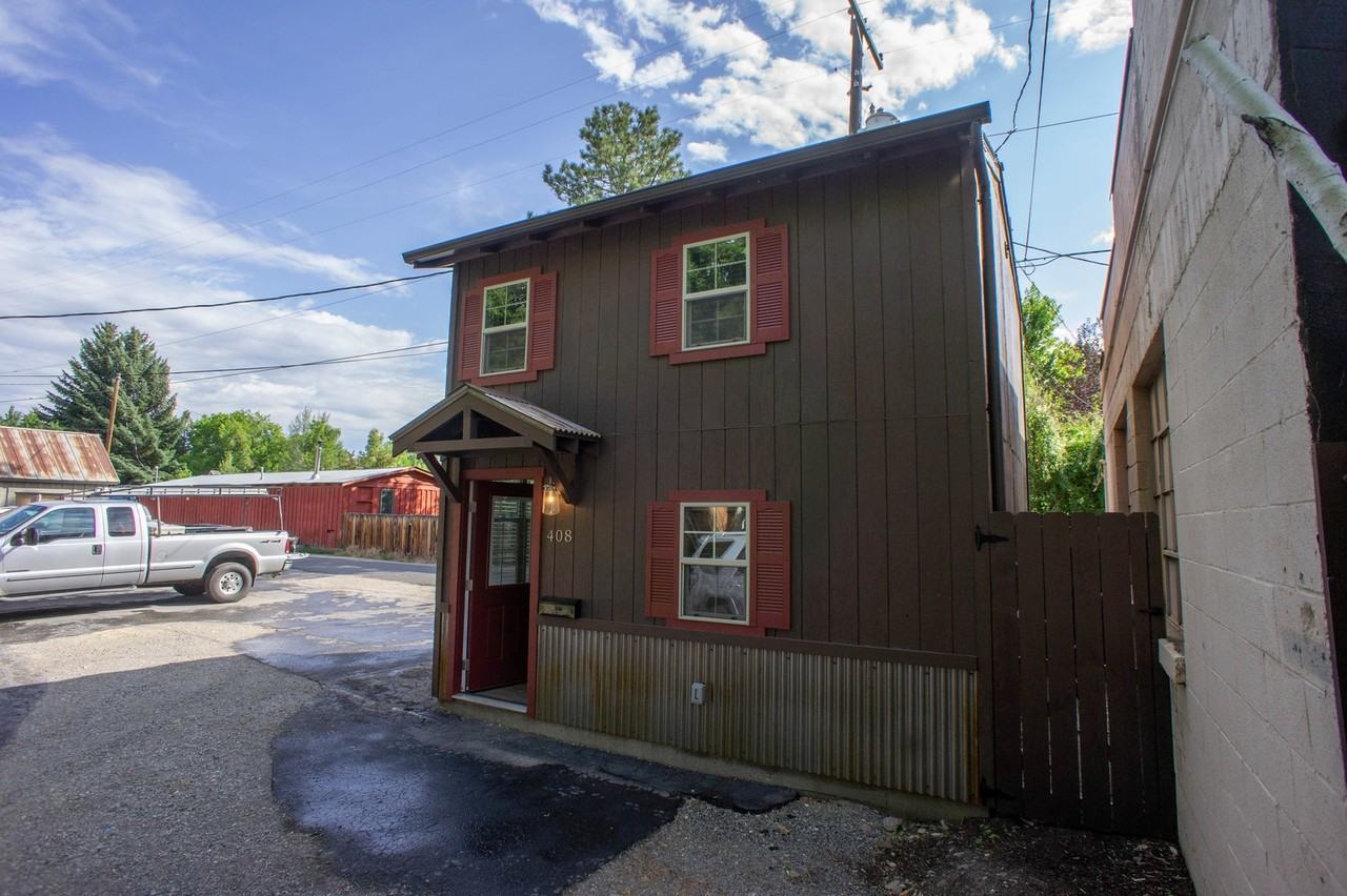 408 N Main St - Photo 3 of 11