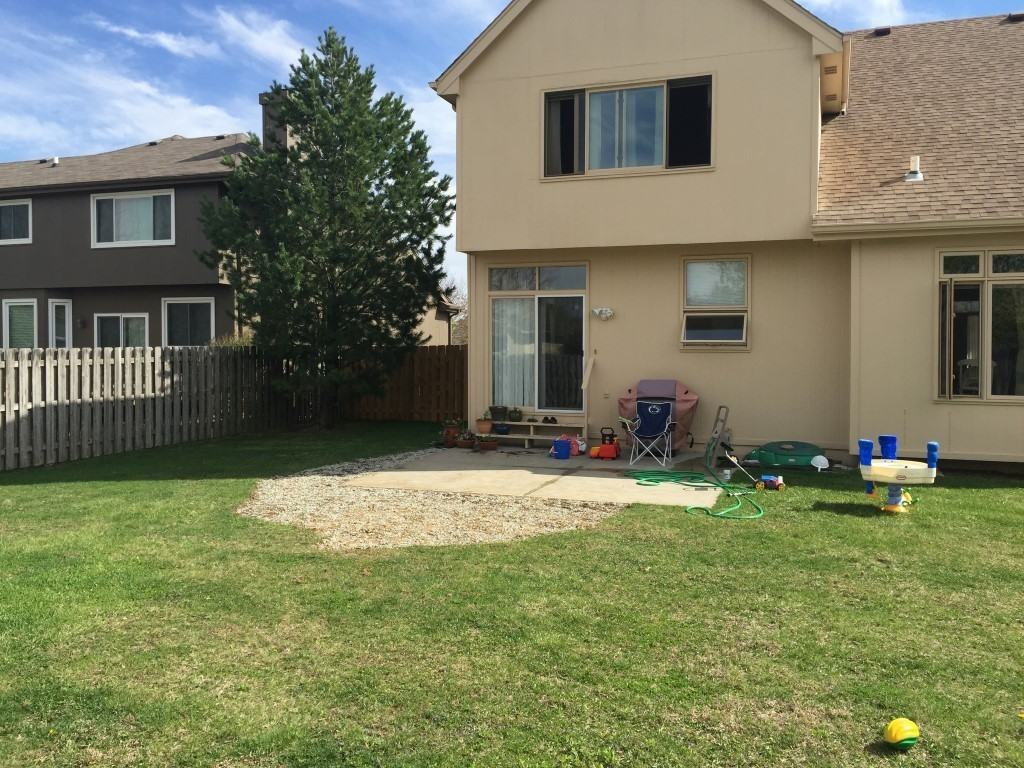 2610 Tulip Ln - Photo 2 of 9