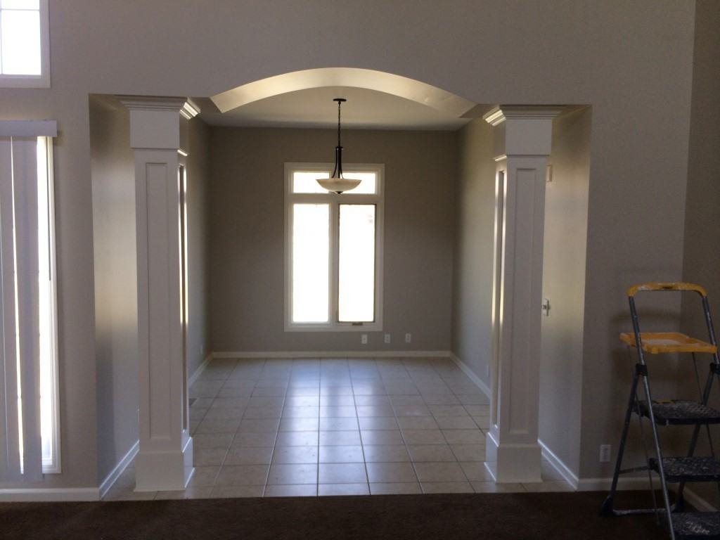 2610 Tulip Ln - Photo 4 of 9