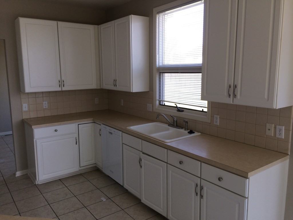 2610 Tulip Ln - Photo 7 of 9
