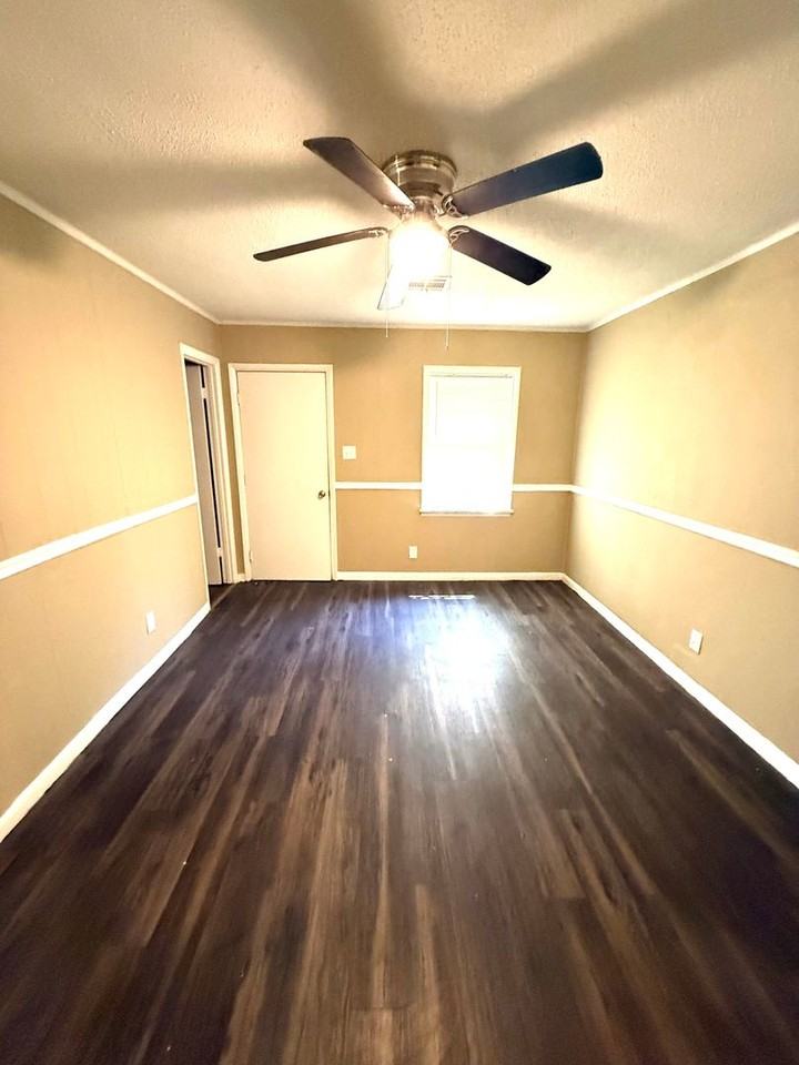 428 Fieldbrook Dr - Photo 4 of 12