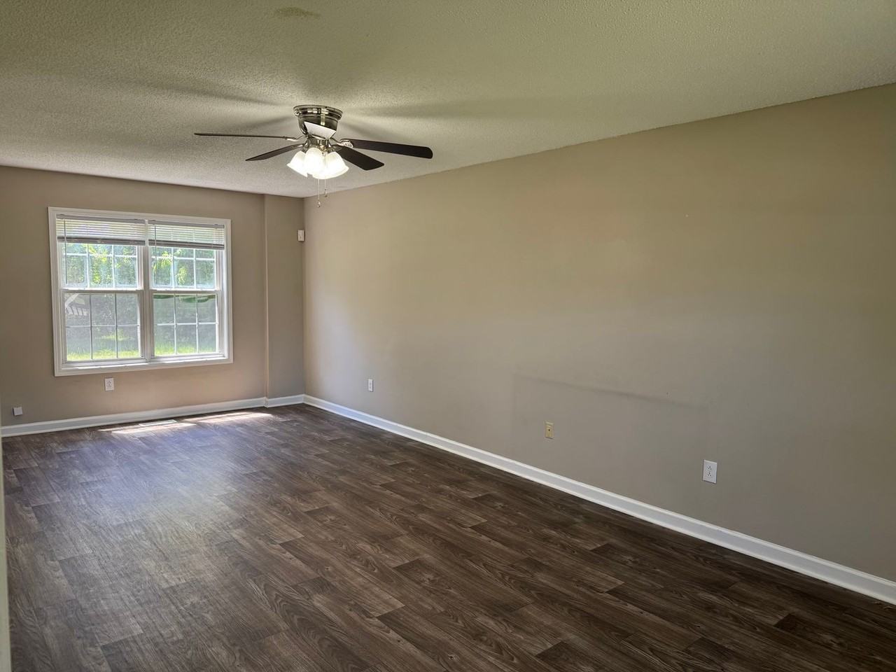 110 Brandi Ct - Photo 7 of 35