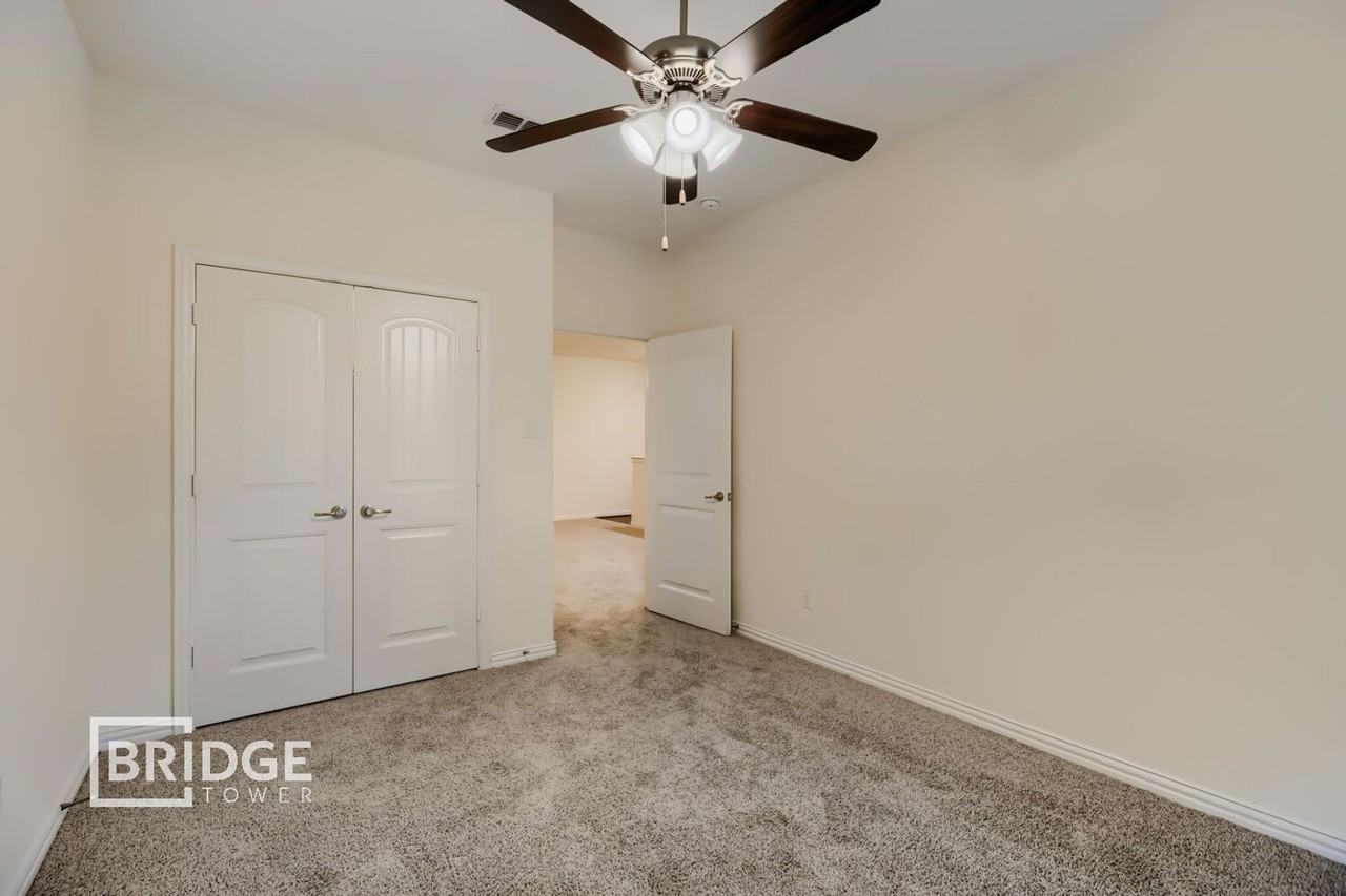 1317 Lake Crest Ln - Photo 7 of 8