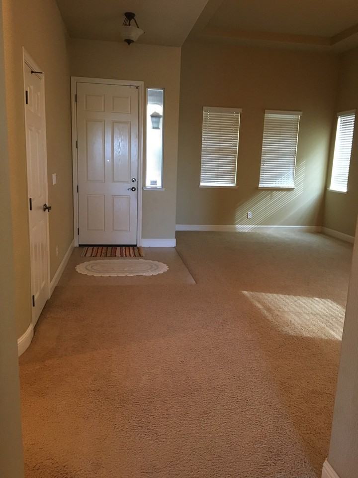 833 Hildebrand Cir - Photo 6 of 35