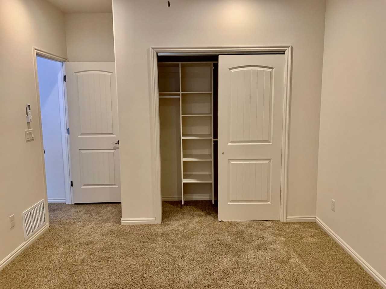 2276 Greystone Dr - Photo 7 of 22