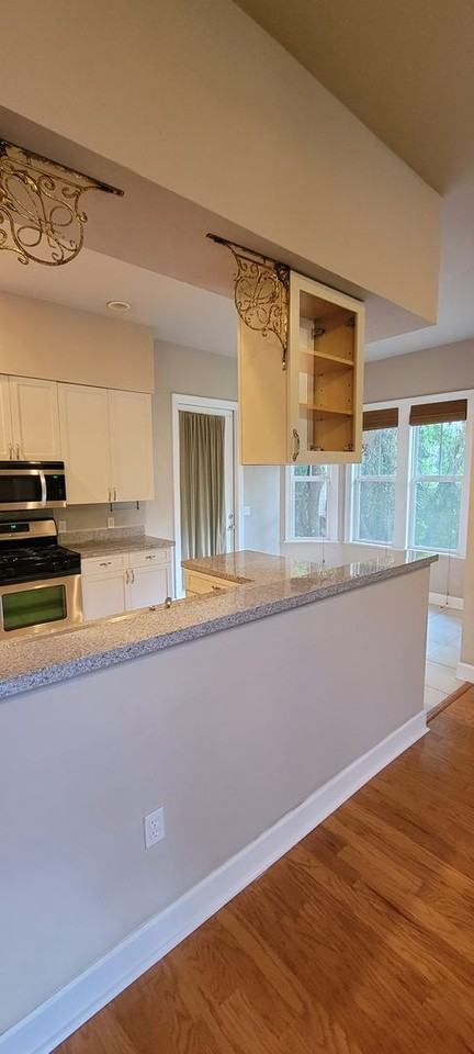 4011 Sw 21st Ter - Photo 7 of 50