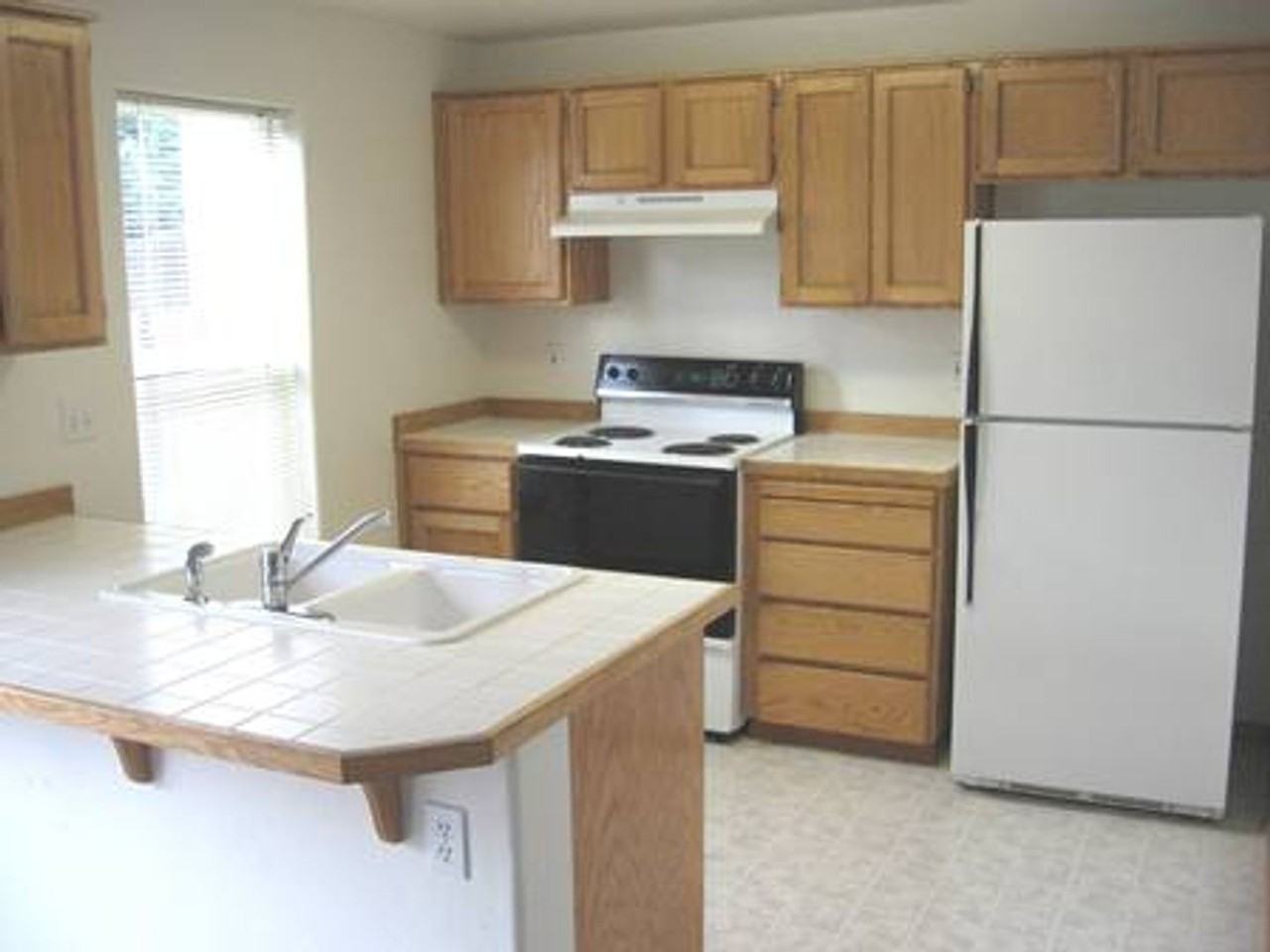 7248 Sw 200th Pl - Photo 4 of 10