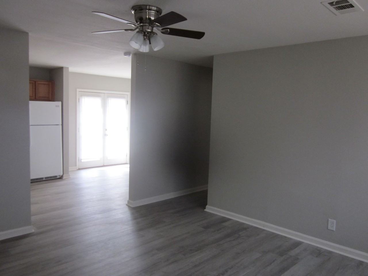 1616 Currie Ln - Photo 4 of 11