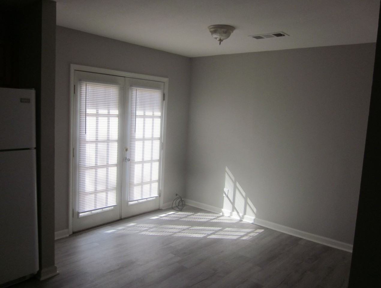1616 Currie Ln - Photo 5 of 11