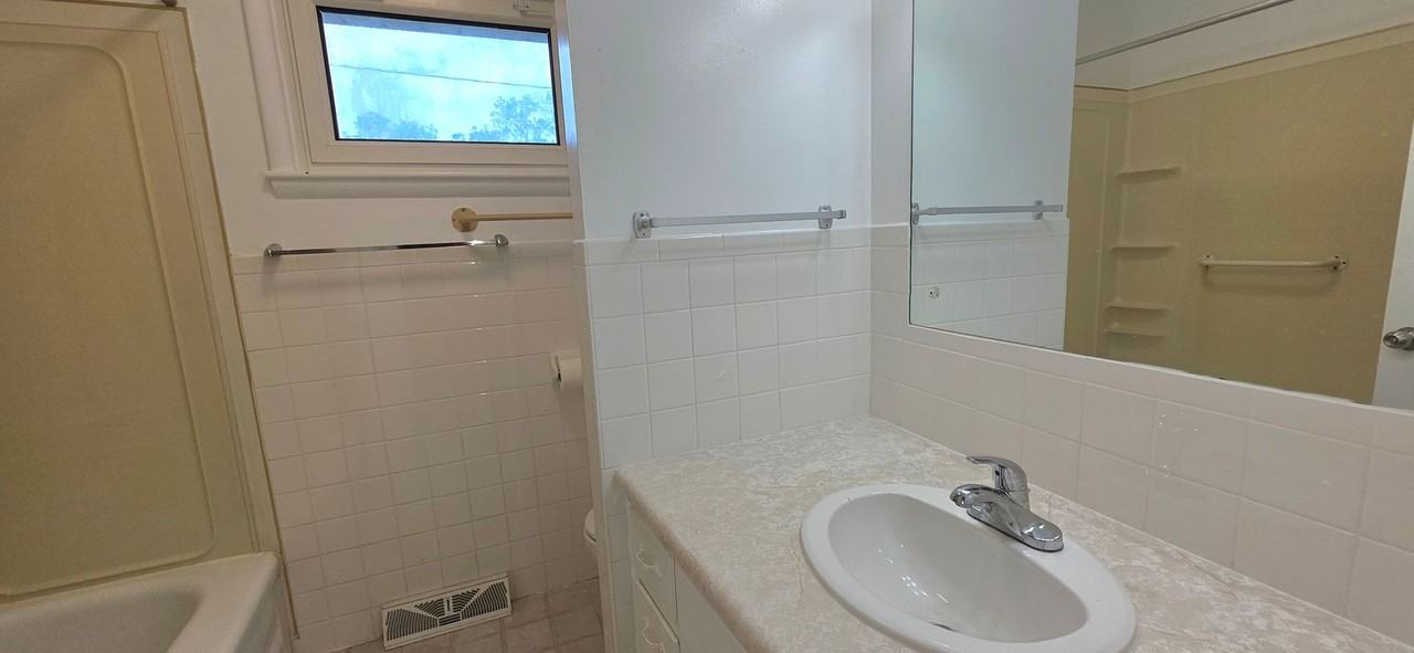 1951 S Plaza Ave - Photo 7 of 10