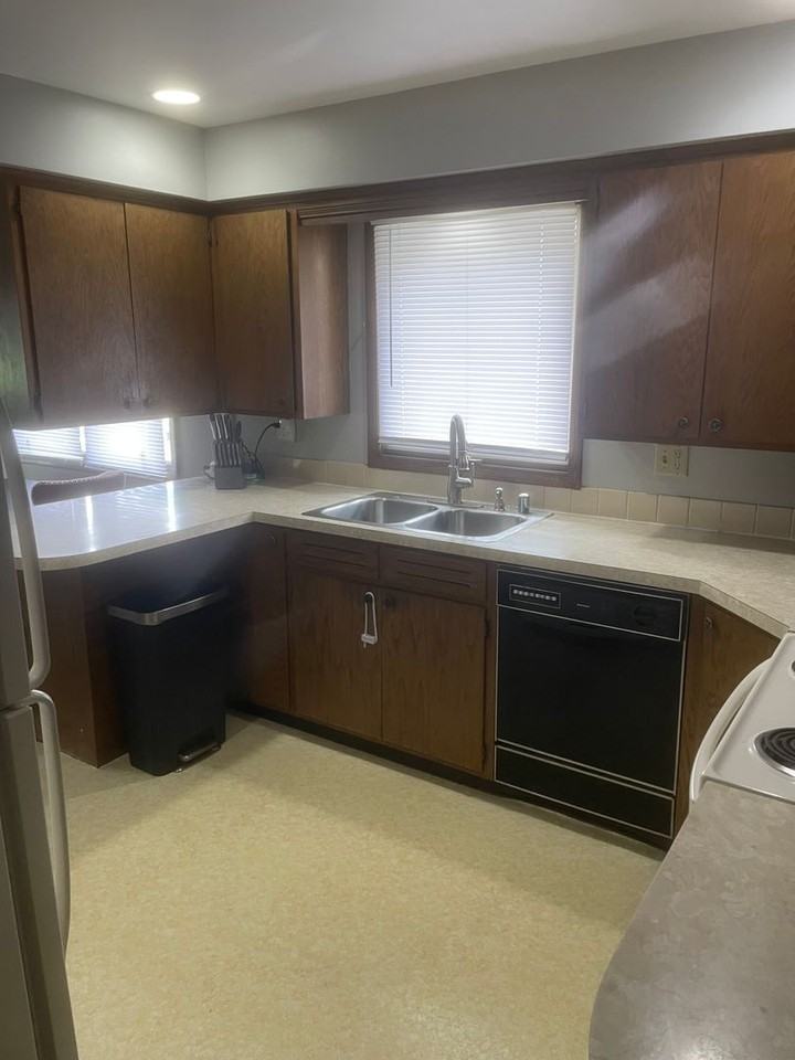 2409 N Eugene St - Photo 6 of 17