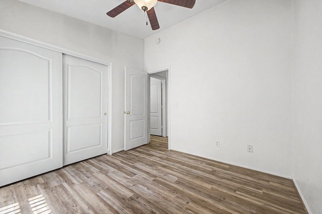 4649 E Augusta Ave - Photo 5 of 14