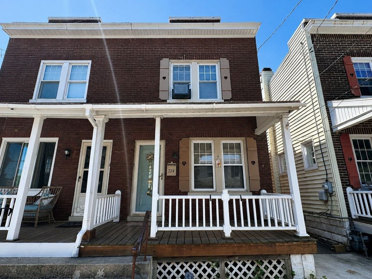 714 6th St - Photo 2 of 24