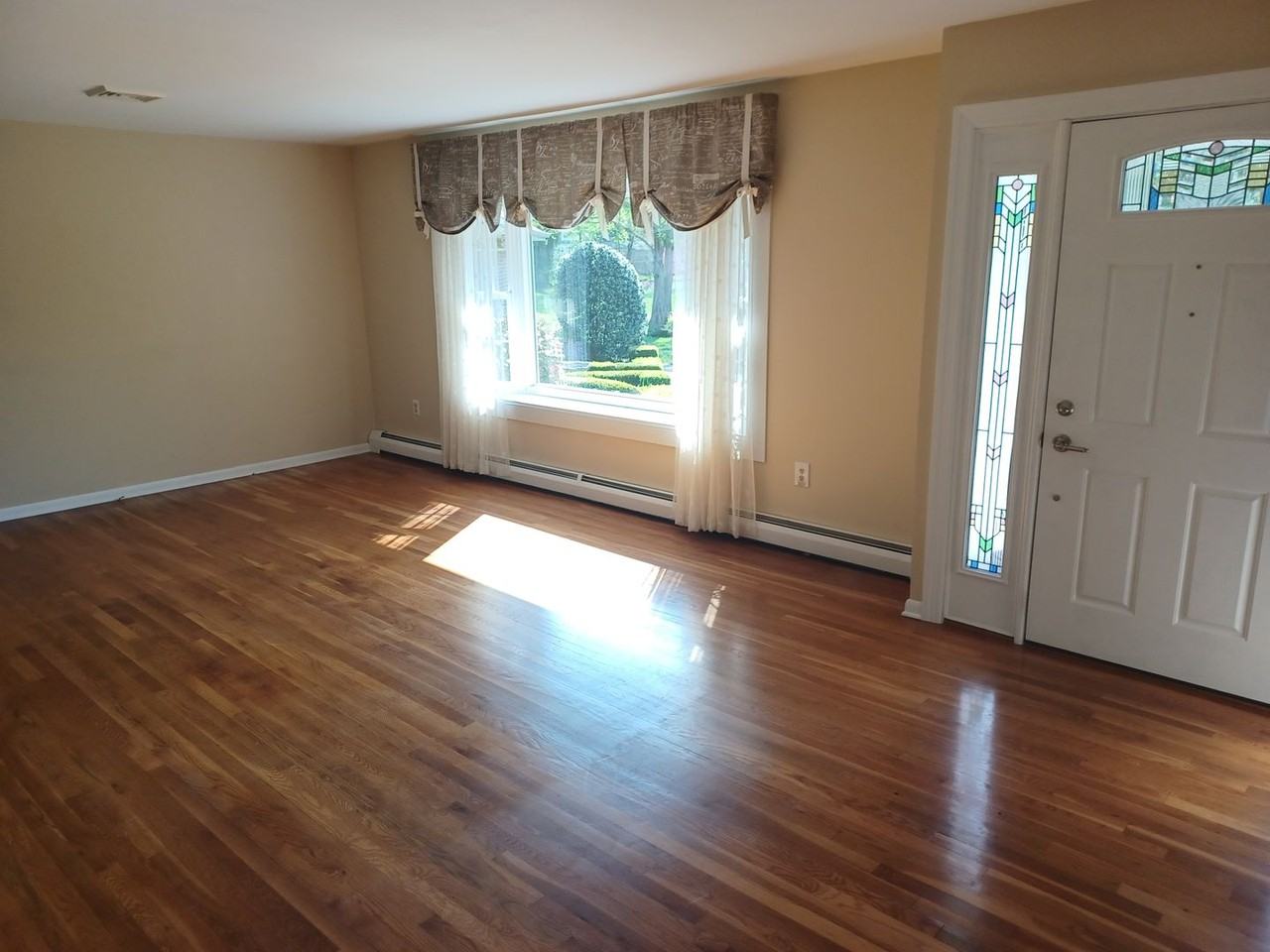24 S Edgewater Ave - Photo 4 of 24