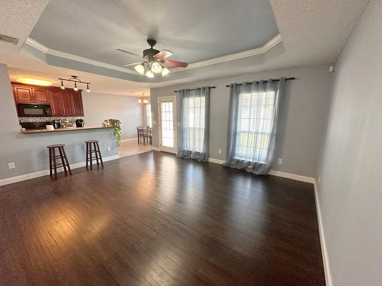 5207 Branch Point Dr - Photo 3 of 15