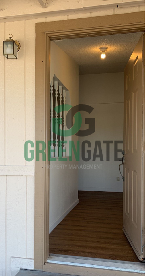 6919 Jennings Rd - Photo 3 of 46
