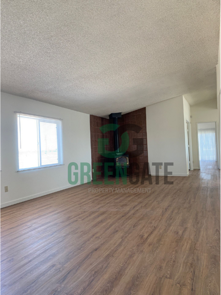 6919 Jennings Rd - Photo 7 of 46