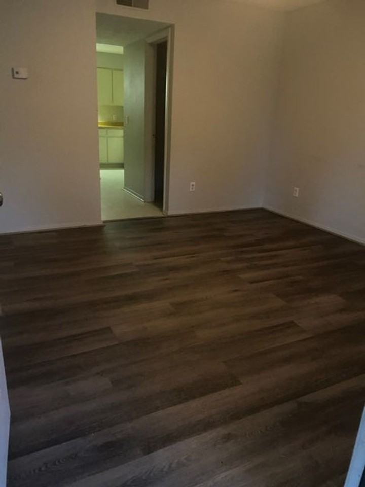 501 N Church St #11 - Photo 6 of 15