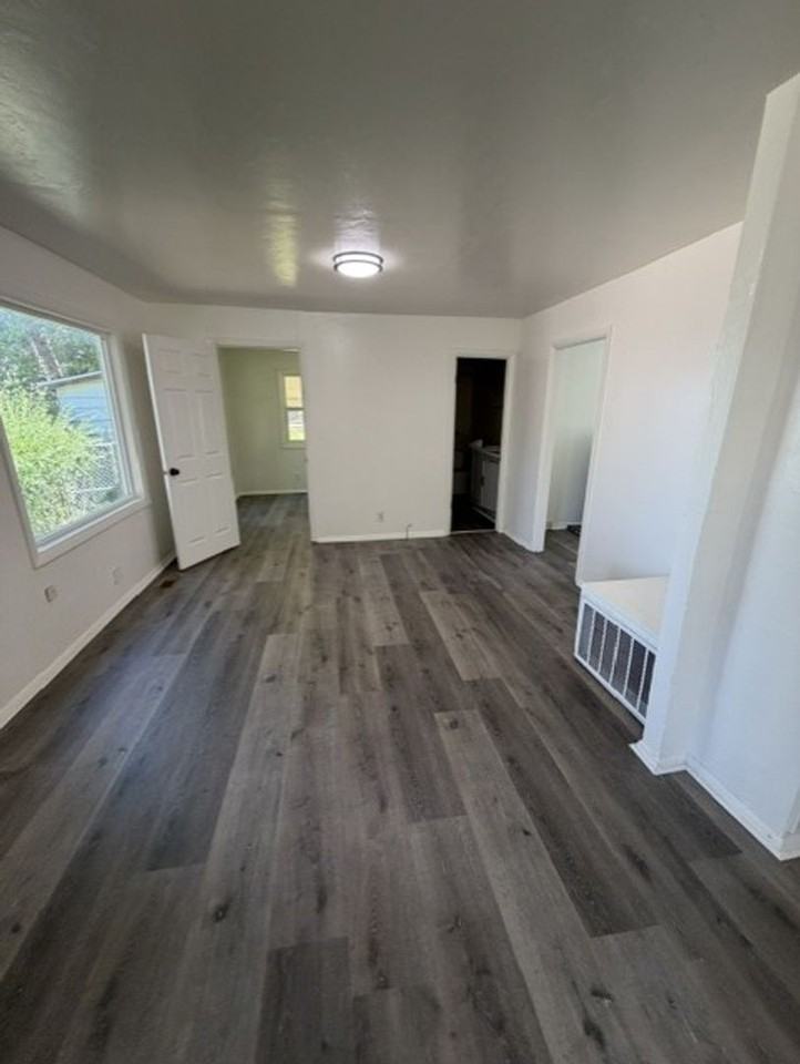 2619 Scott St - Photo 6 of 20