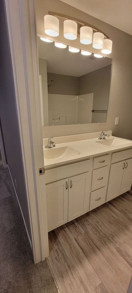 823 Grindstone Cir - Photo 4 of 6