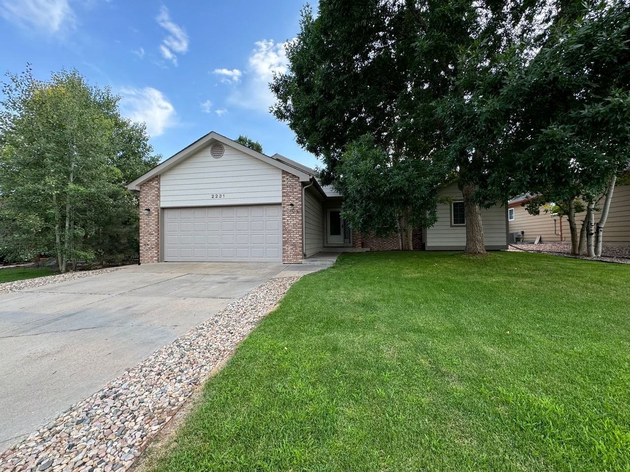 2231 Water Blossom Ln - Photo 3 of 28