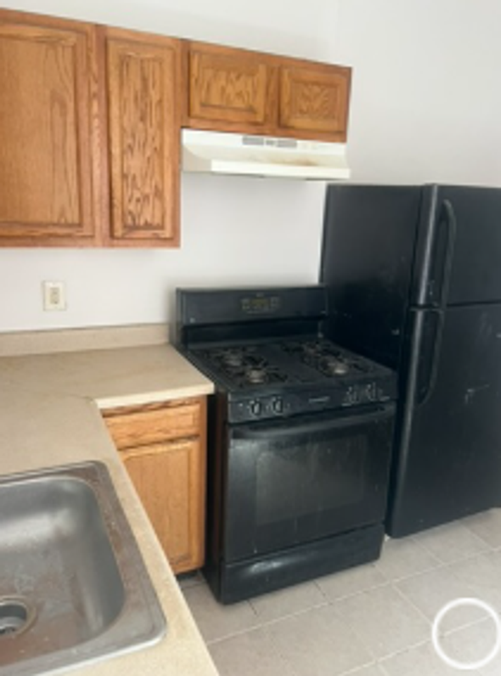 1312 Homewood Ave - Photo 4 of 10