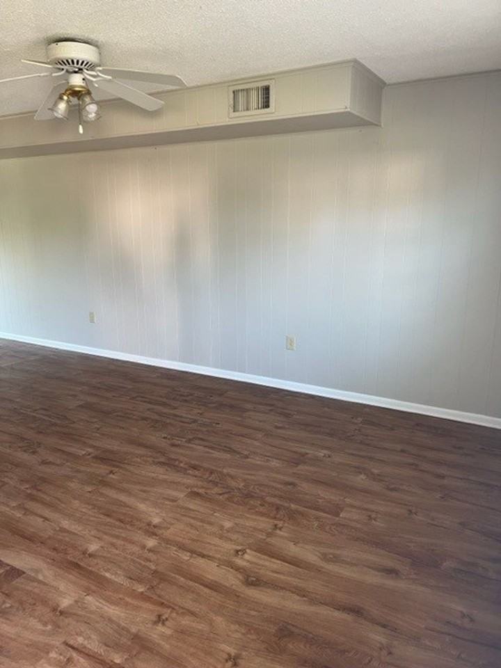 Comfortable living, right around the corner - Photo 2 of 7