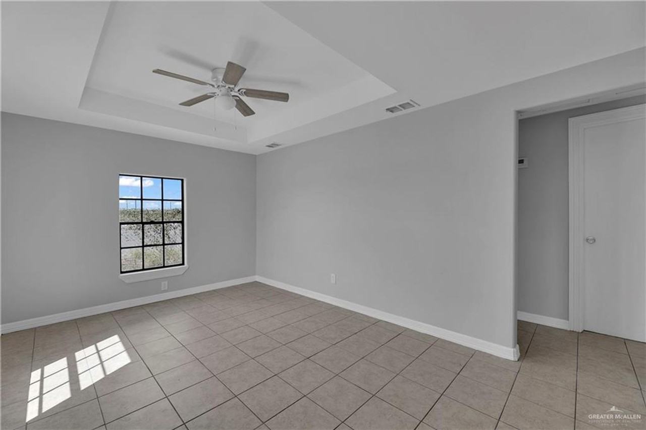 216 S Inspiration Blvd - Photo 4 of 15