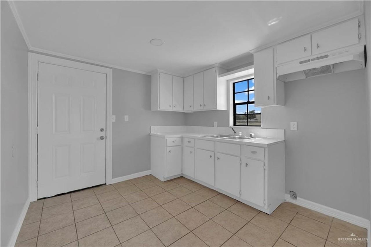 216 S Inspiration Blvd - Photo 5 of 15