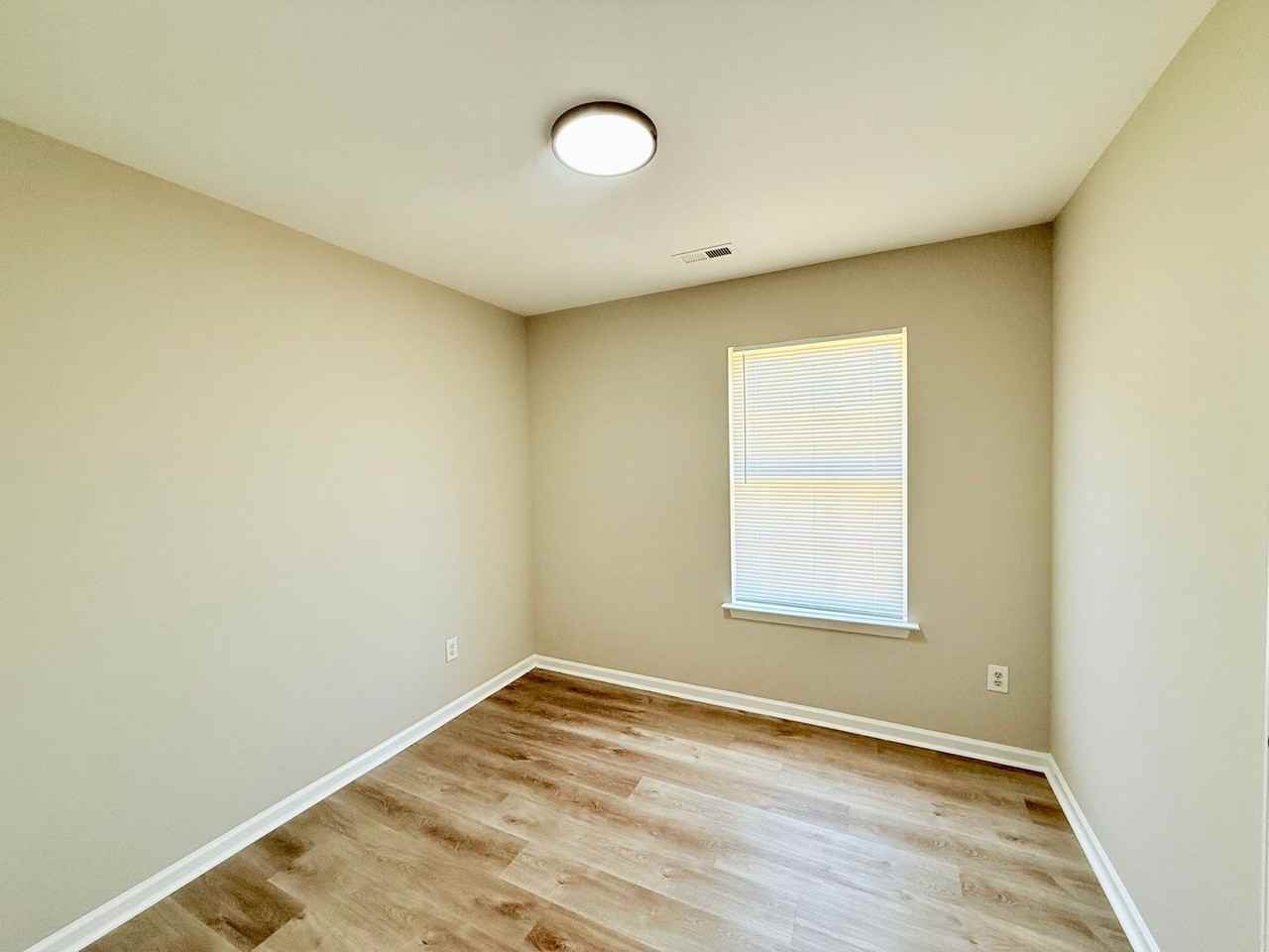 1509 Crandon Dr - Photo 7 of 18