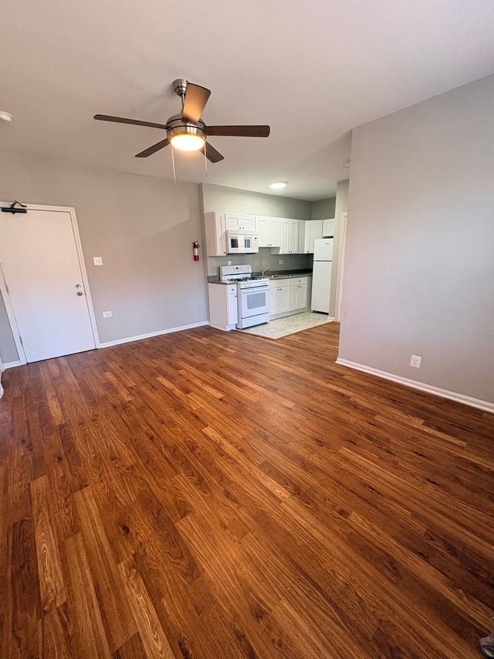Fulton Pine - Photo 2 of 17
