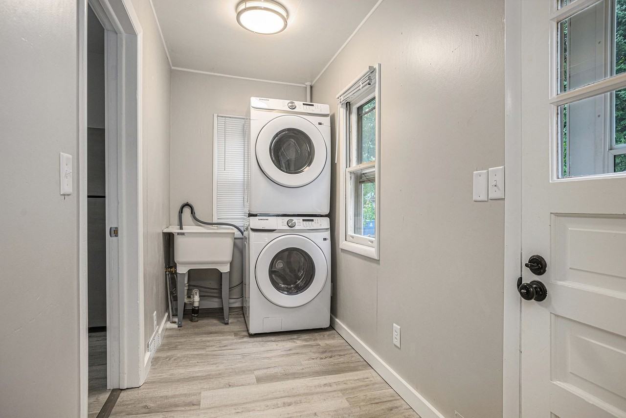 1412 Nassau St - Photo 7 of 15