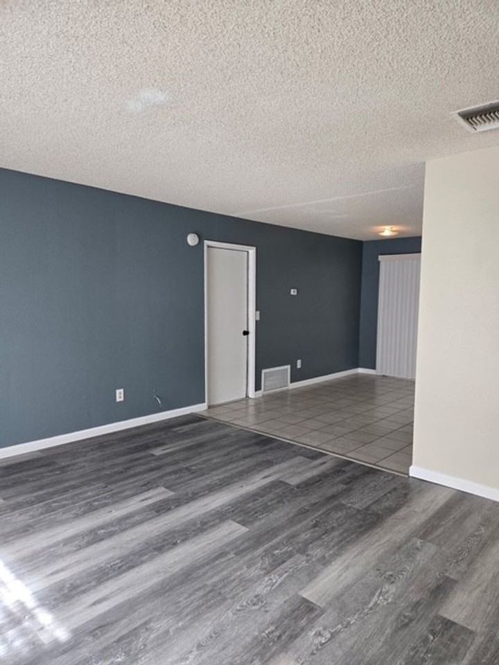625 Perdew Ave - Photo 4 of 13