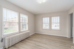 featured image of 207 E Jefferson St