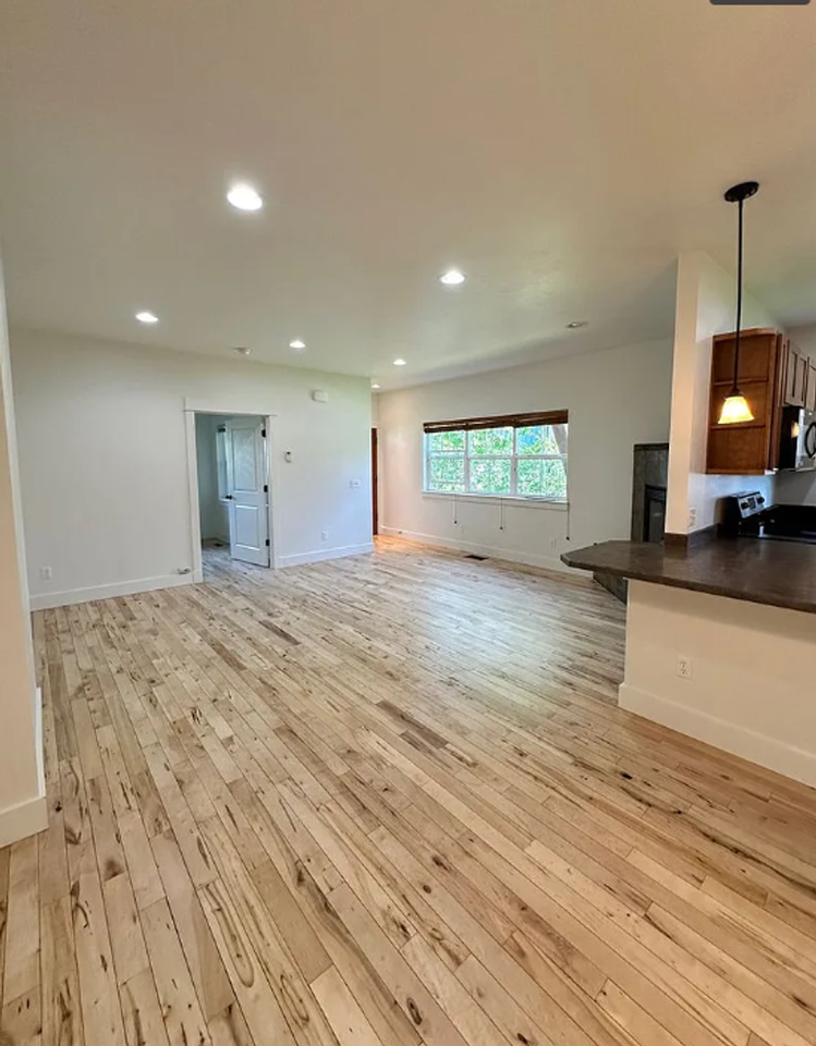 374 Kimball Ave #A - Photo 3 of 18
