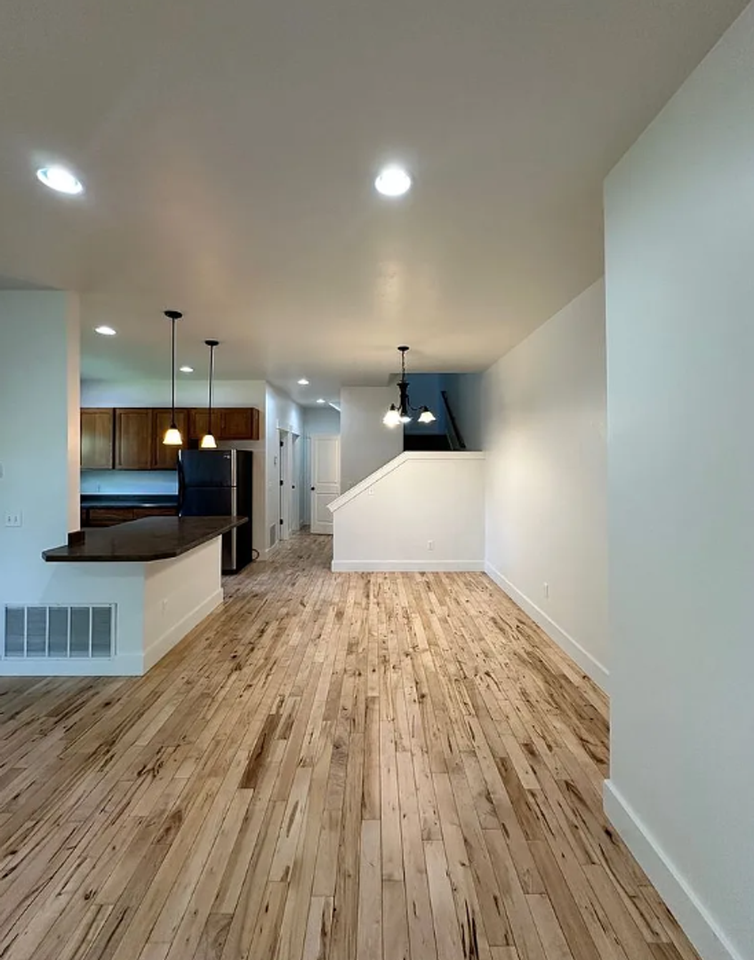 374 Kimball Ave #A - Photo 4 of 18