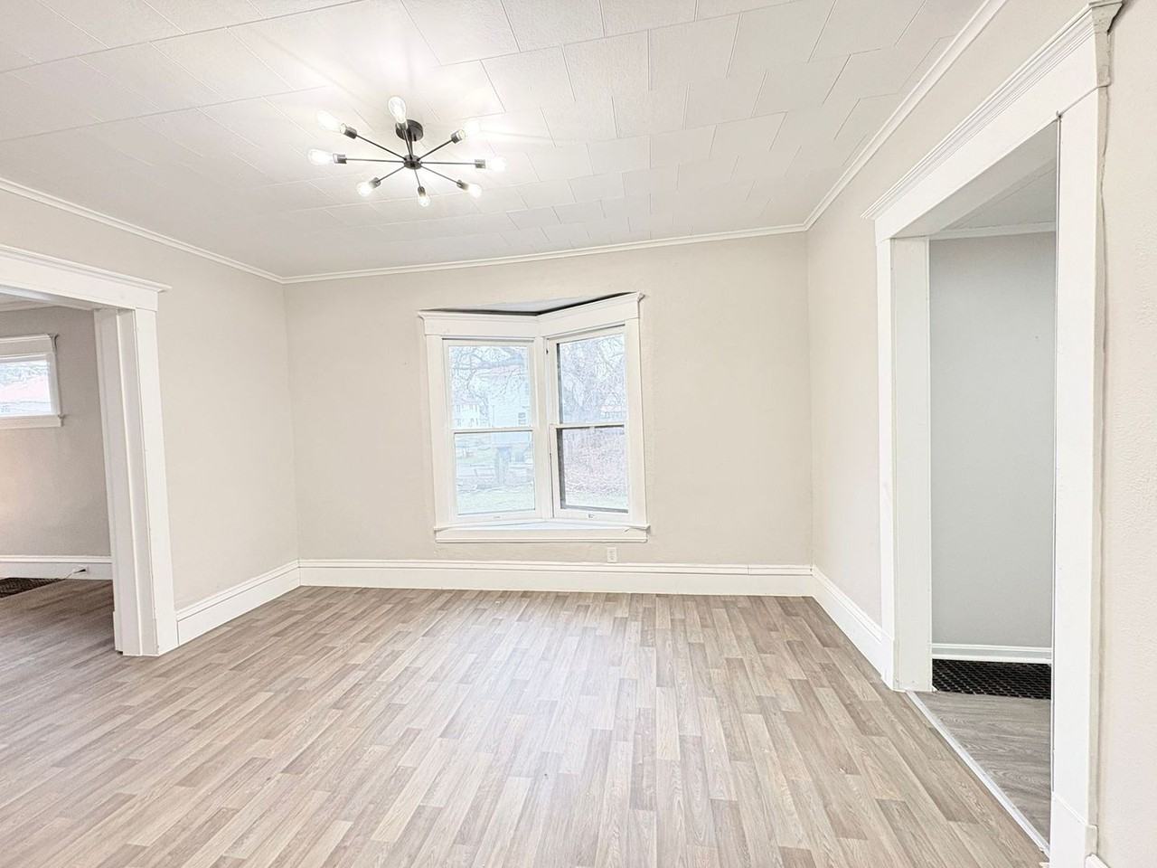 119 Winthrop St - Photo 3 of 27