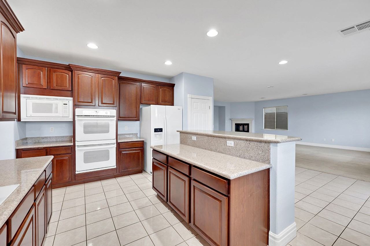 11120 Crosseto Dr - Photo 6 of 22