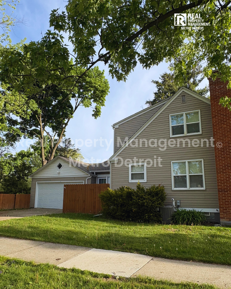 3003 Garden Ave - Photo 3 of 28