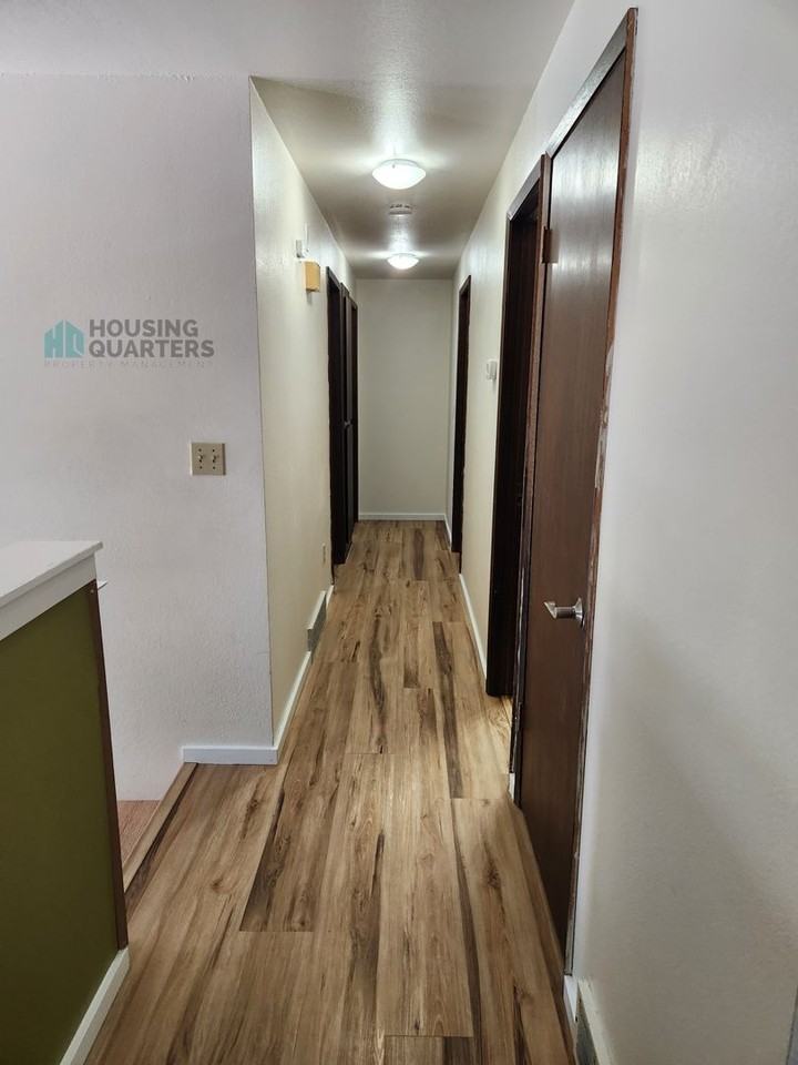 3318 S Bernard St - Photo 7 of 32