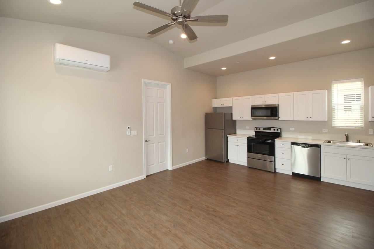 2365 N Arthur Ave - Photo 6 of 10