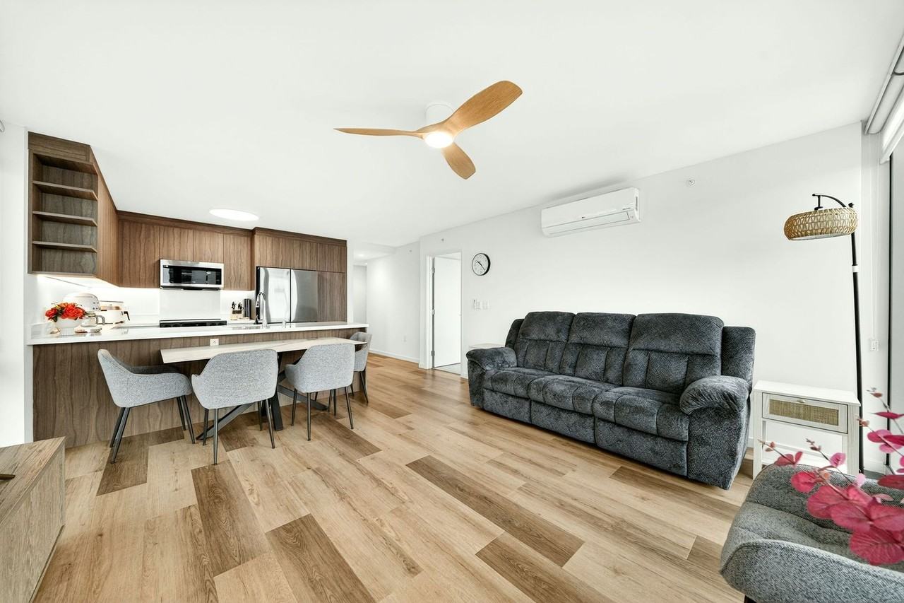 1500 Rycroft St #3618R - Photo 4 of 32