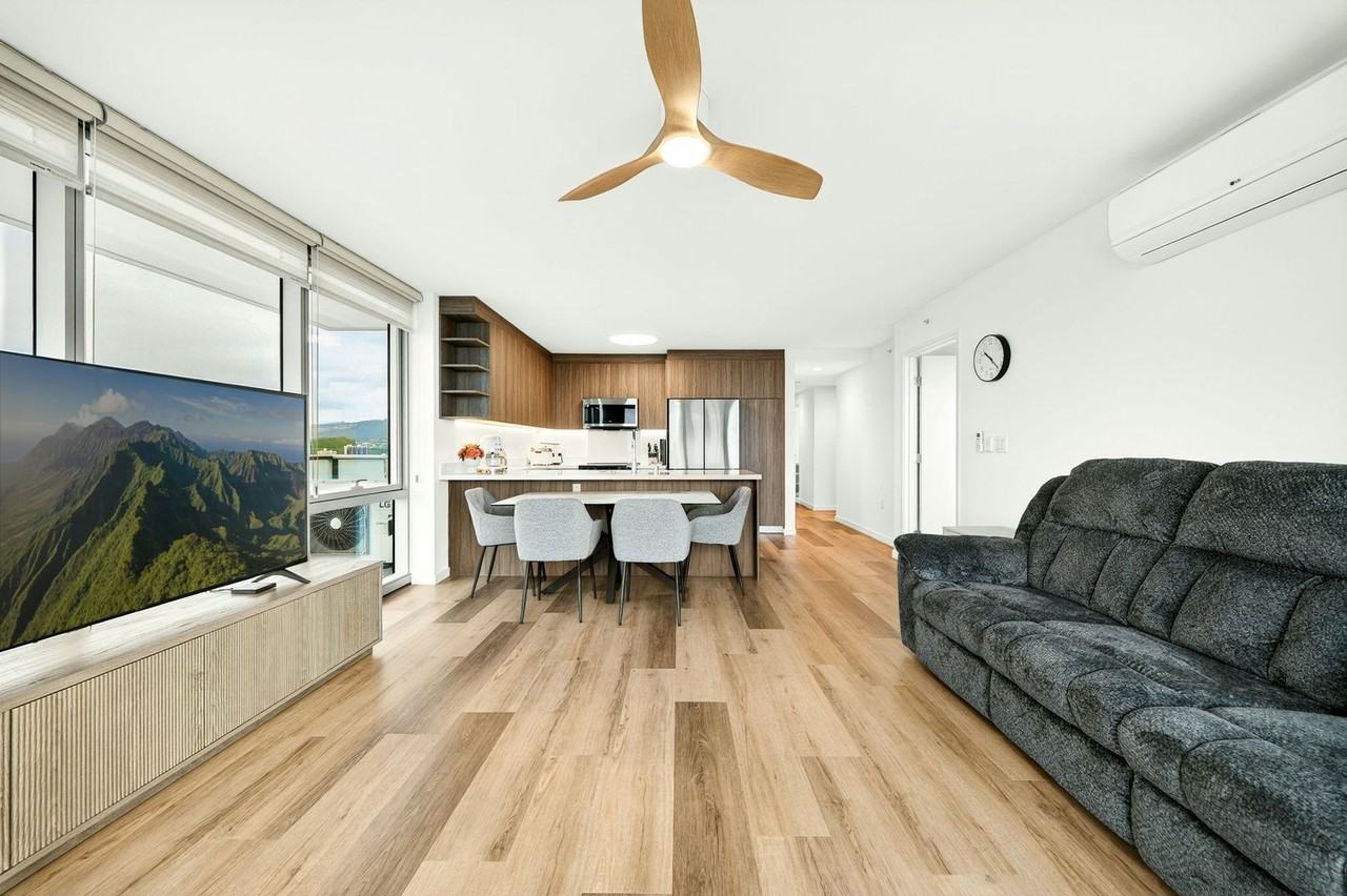 1500 Rycroft St #3618R - Photo 7 of 32