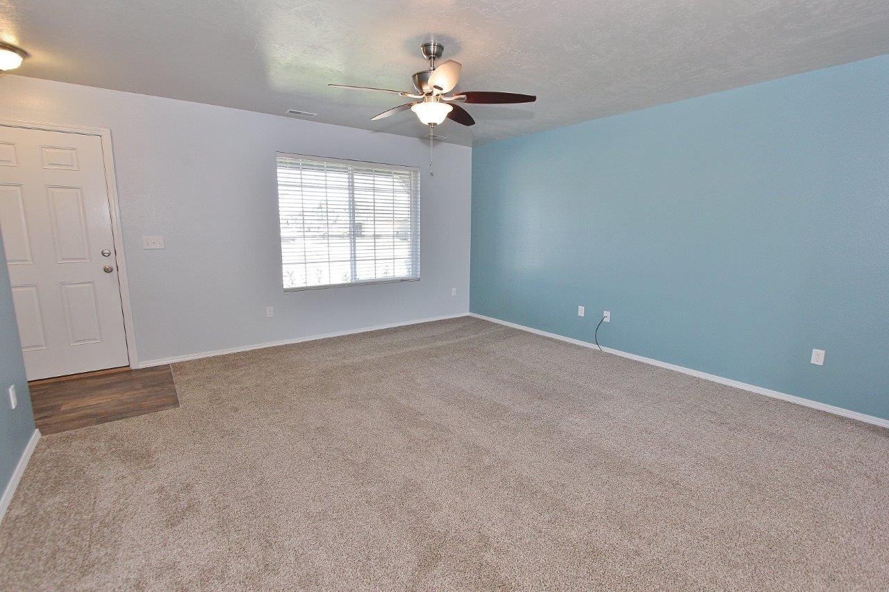 17707 Mesa Springs Ave - Photo 3 of 24