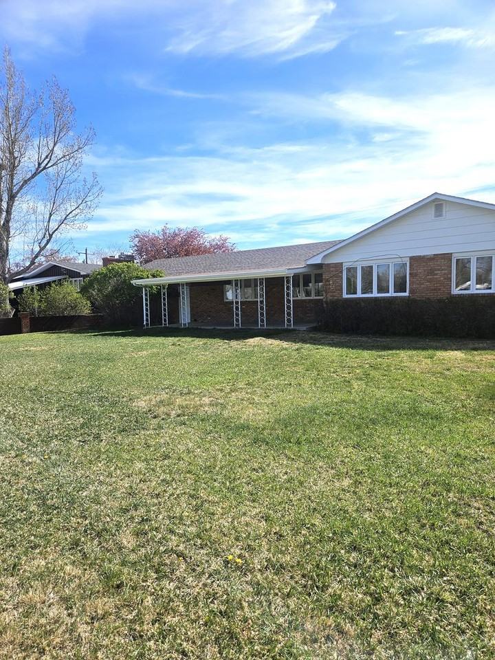 94 Primrose St - Photo 4 of 12